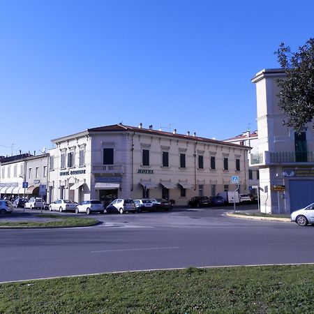 Hotel Stazione Livorno Exterior foto