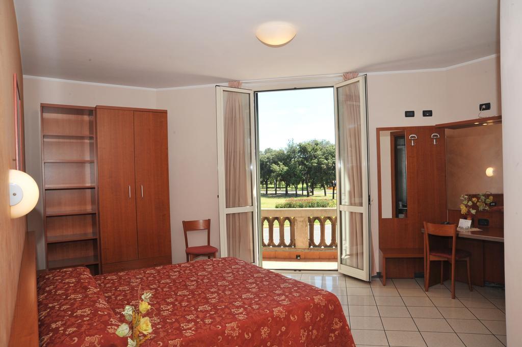 Hotel Stazione Livorno Exterior foto