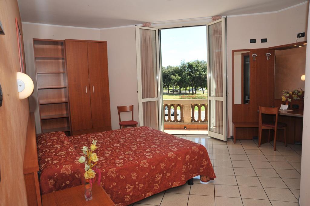 Hotel Stazione Livorno Quarto foto