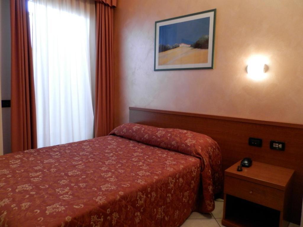 Hotel Stazione Livorno Quarto foto